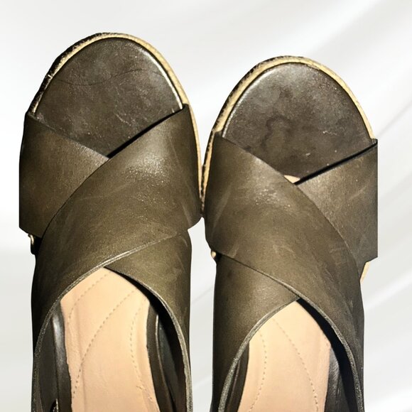 Clarks Palm Glow Olive Green Wedge Sandals Size 9 - Picture 12 of 16